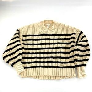 H&M Womens Large knit crew neck striped sweater. Soft cream and black. A1